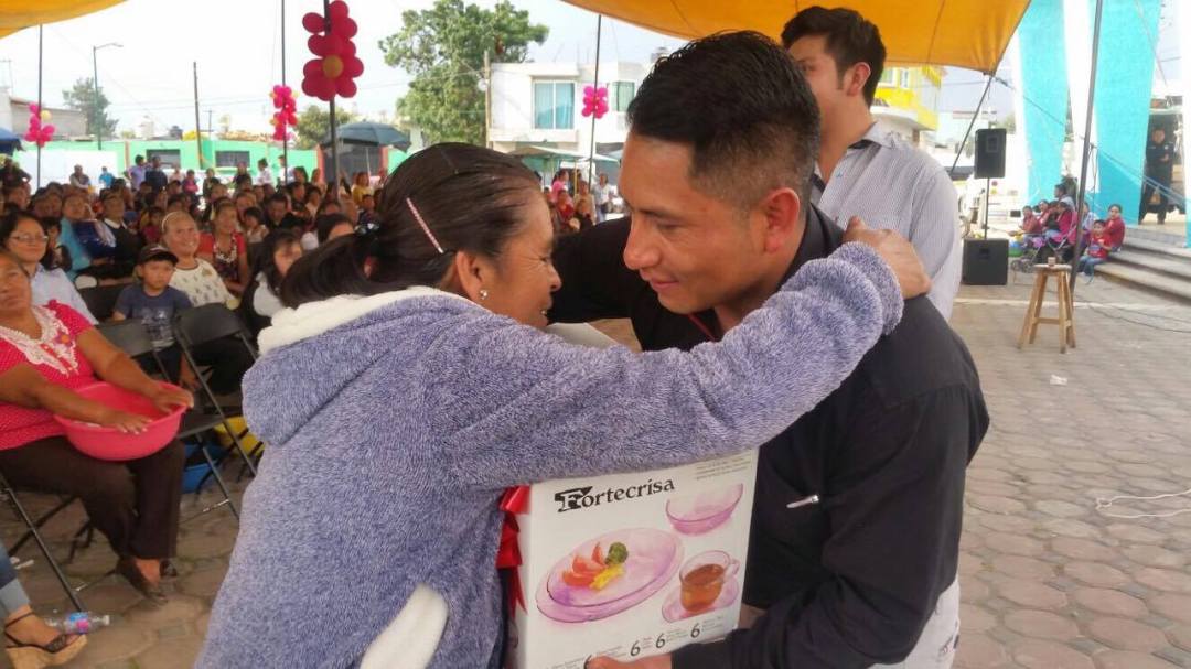 18426497_1371990606181425_331415720_o